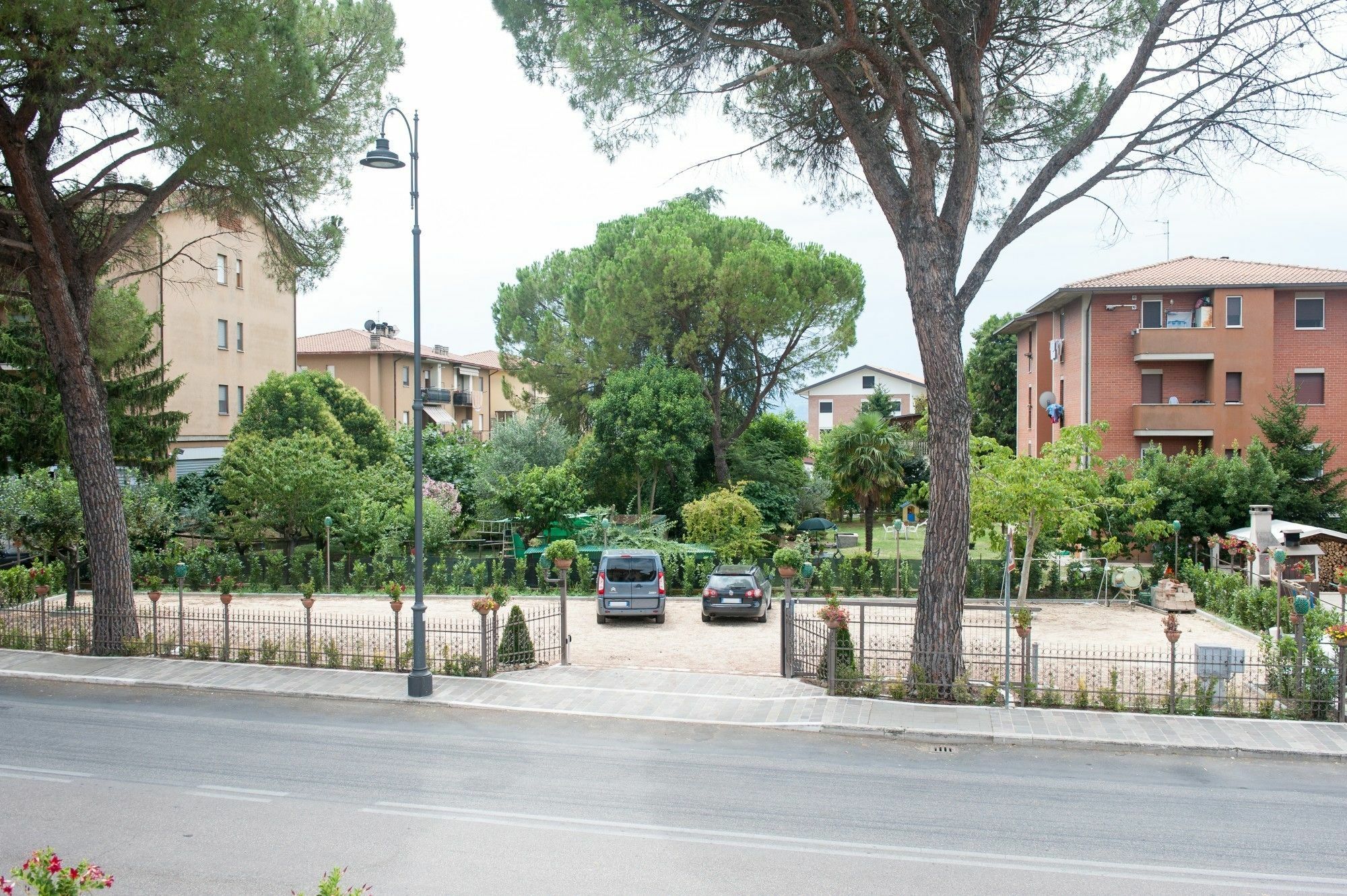 Hotel Domus Angeli Assisi Exterior foto